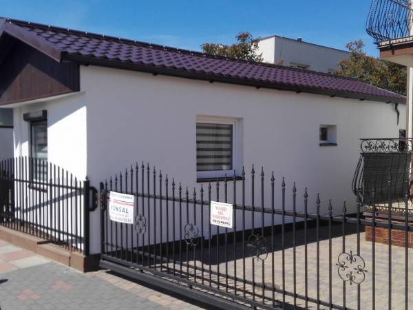 Pokoje gościnne i domki Karolinka