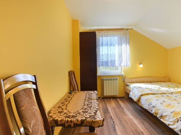 Pokój dwuosobowy z łazienką i TV