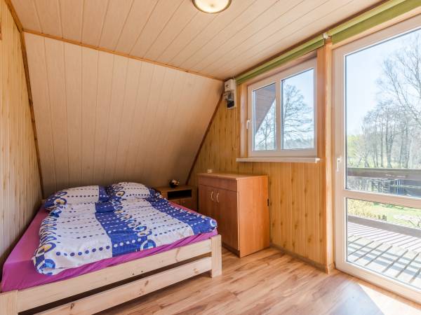 Całoroczny domek nad jeziorem