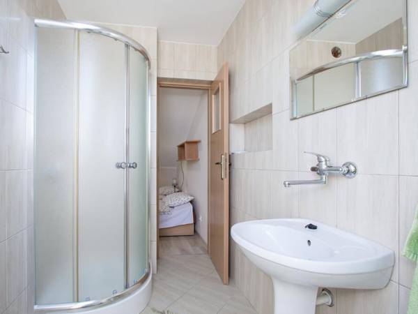 Pokój nr 5 łazienka