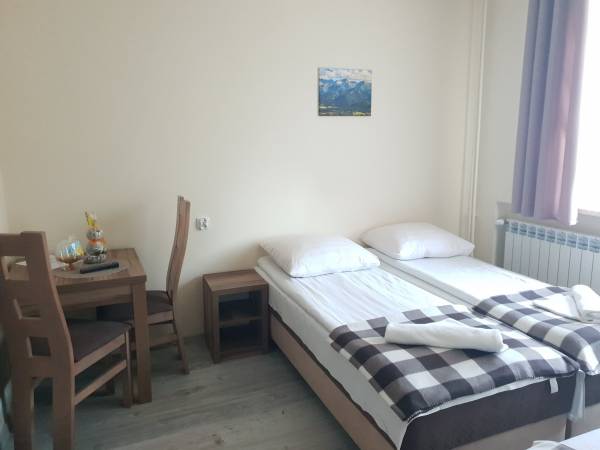 Dom Wczasowy - Pod Reglami