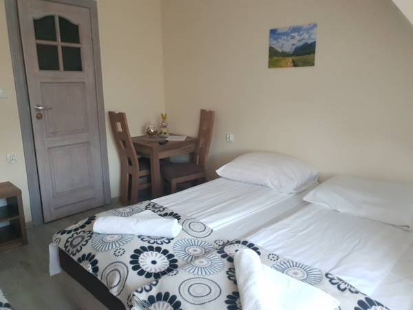 Dom Wczasowy - Pod Reglami