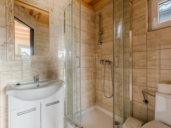 Pokoje Gościnne i Domki Boja