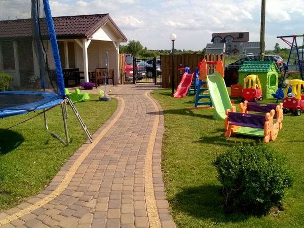 Barka Karwia - pokoje i domki 