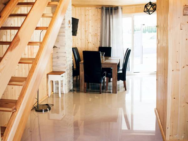 Domki Comfort + comfort wellness zone (sauna- jacuzzi)