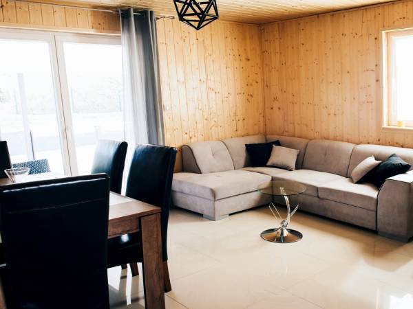 Domki Comfort + comfort wellness zone (sauna- jacuzzi)