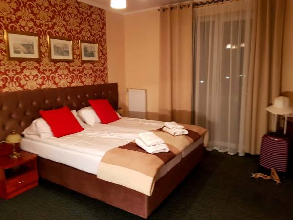 Willa Karmazynowa Przystań