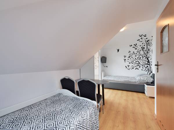 pokój 3os z balkonem