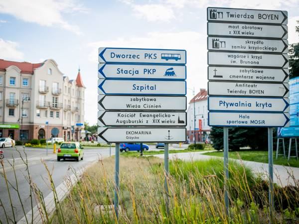 częściowy widok na budynek