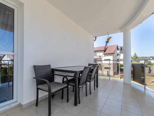 Apartamenty i pokoje Ara