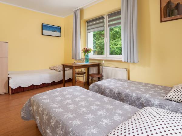 Pokój nr 3 - I piętro (3os.)