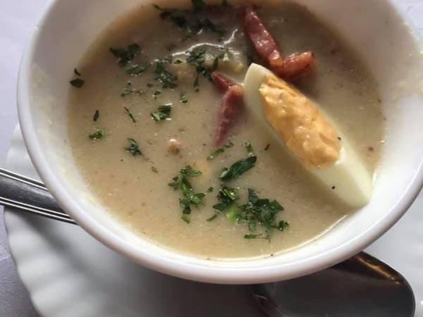 zupa chrzanowa z boczkiem i jajkiem
