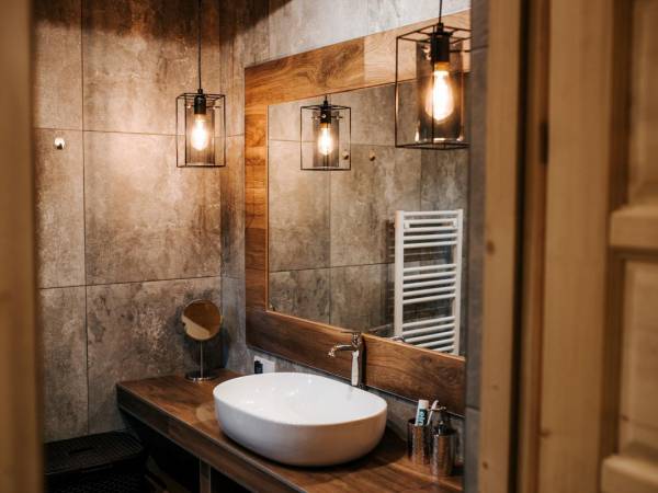 Chaty Skwirutowe Wzgórze - Domki Całoroczne 