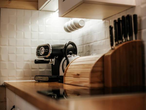 Chaty Skwirutowe Wzgórze - Domki Całoroczne 