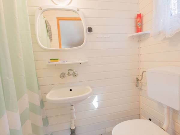 łazienka w domku 4-6 os