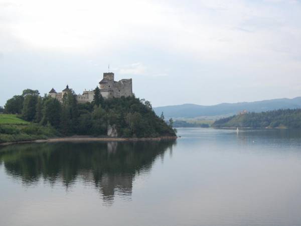 Gościniec nad Jeziorem Czorsztyńskim
