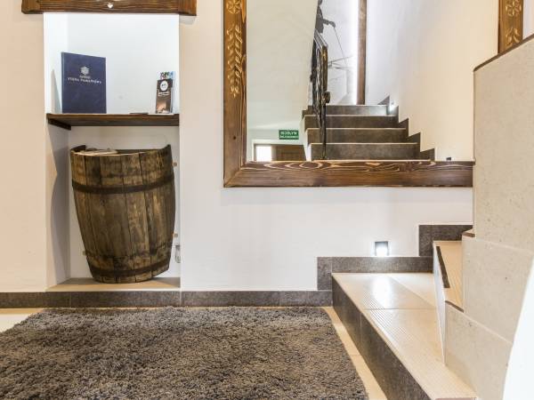 Willa Chwost Pokoje i Apartamenty