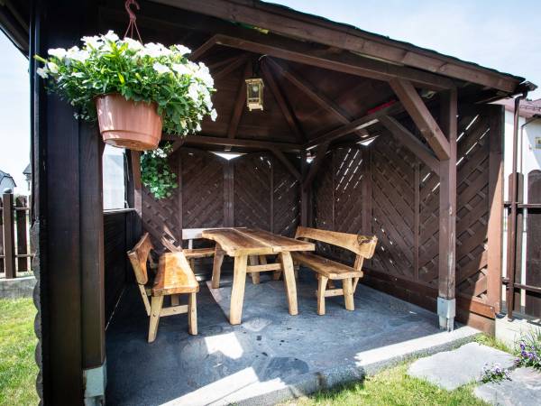 Apartamenty i pokoje Ara