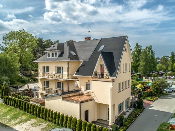 D.L. Błażkiewicz - Pensjonat