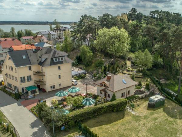 D.L. Błażkiewicz - Pensjonat