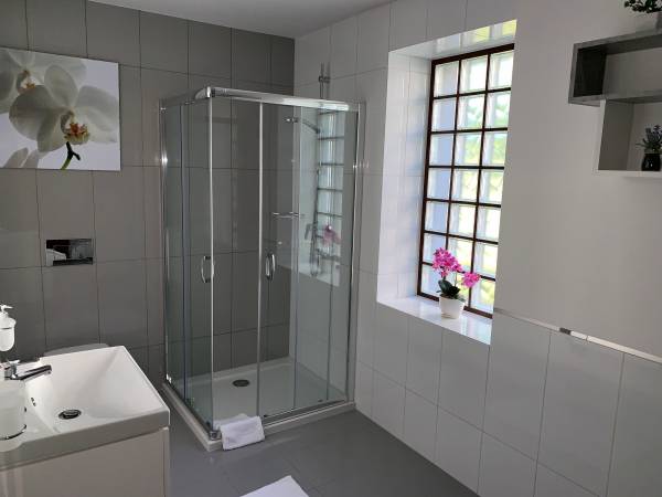 Łazienka w apartamencie (3)