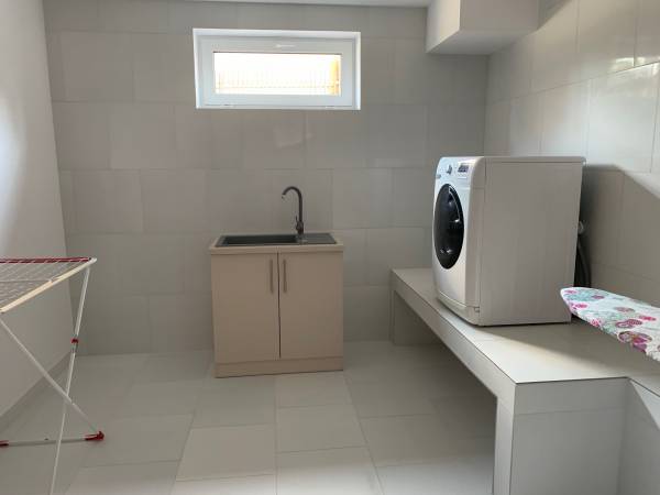 Pralnia, suszarka, zestaw do prasowania