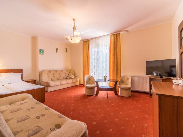 Pokój czteroosobowy (7)