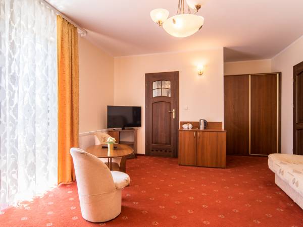 Pokój czteroosobowy (7)