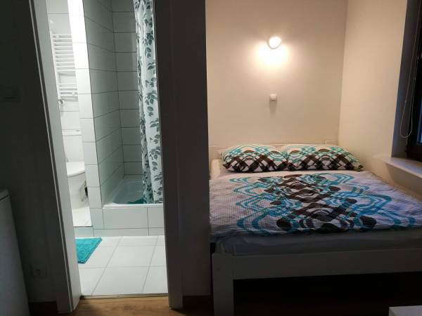 pokój 2-3 osobowy nr2