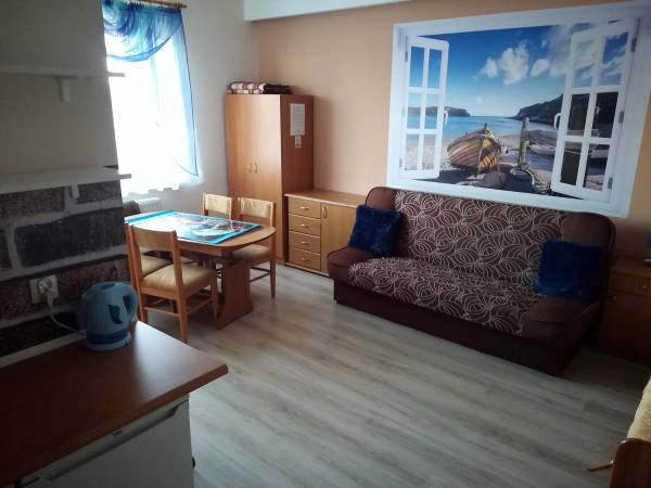 pokój4-osobowy z aneksem