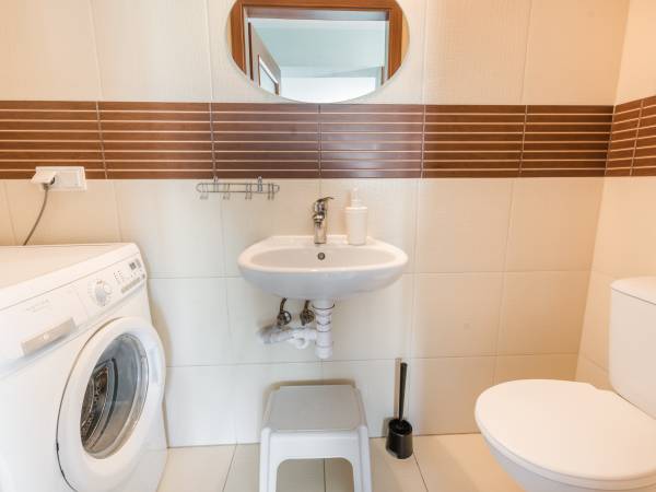 Spacerowa wc z pralką