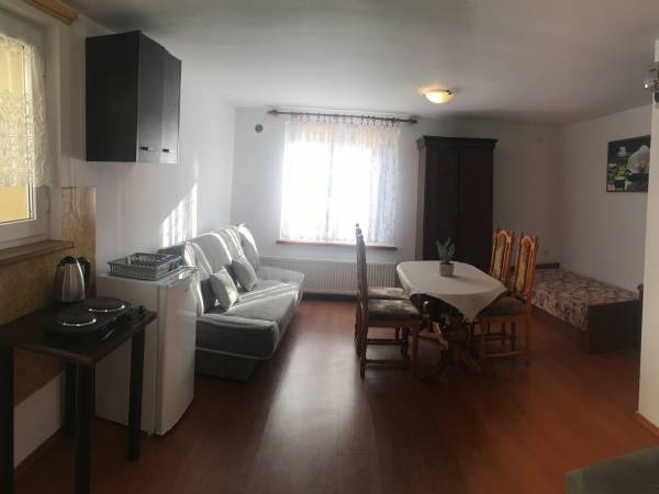 Pokój nr 3 (trzyoosobowy)