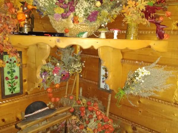 Kącik folklorystyczny na jadalni