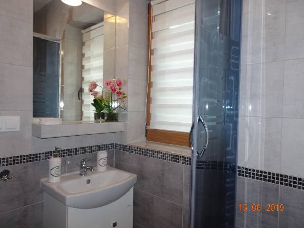 DOMEK POMARAŃCZOWY/łazienka