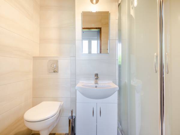 Łazienka w pokoju 2-osobowym