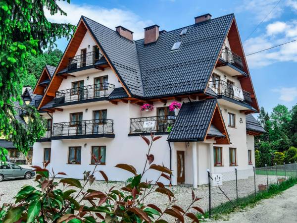 Gałowski Dworek Poronin, noclegi Poronin, noclegi Zakopane, kwatery i wolne pokoje Zakopane.