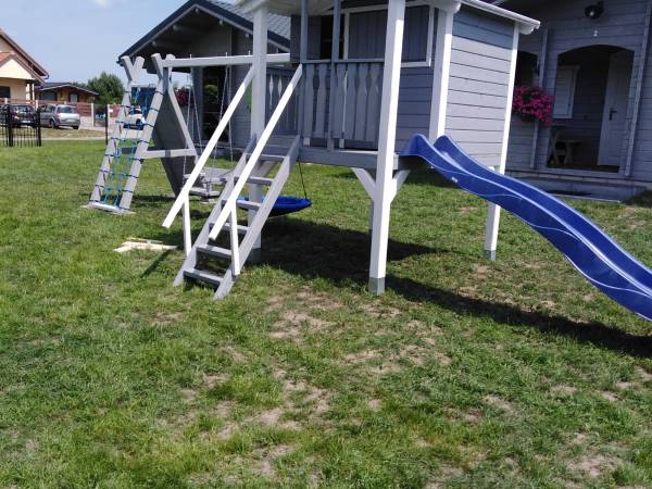 plac zabaw ul. Sosnowa 3