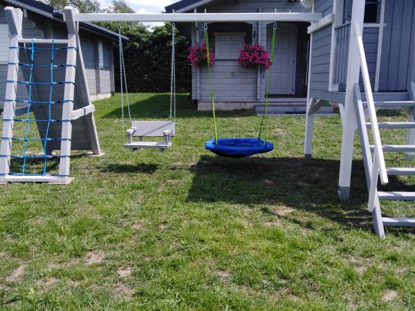 plac zabaw ul. Sosnowa 3