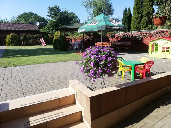 Wejście i podjazd do pok. 4 osob.