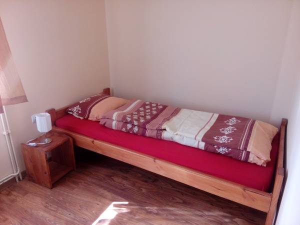 Pokój 2 osobowy z pojedynczymi łóżkami Segment-A