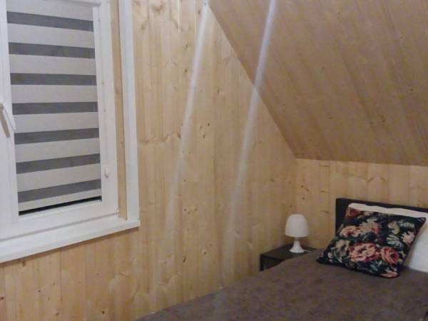 sypialnia 2-os na górze