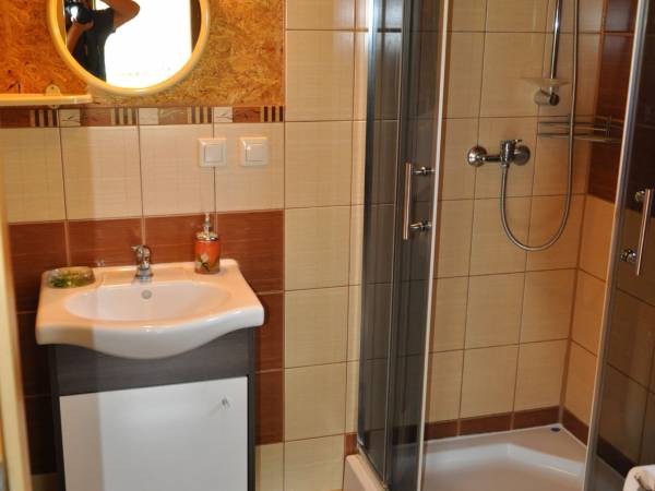 łazienka domku 6 osobowego