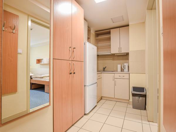 Cena od: 360 PLN / 1 dzie Apartament Olszynki znajduje si w Czarnochowicach. Na miejscu do dyspozycji Goci jest bezpatne WiFi, bezpatne rowery i Apartament Olszynki - Czarnochowice - Apartamenty