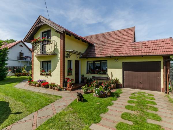 Domki całoroczne z kominkami i sauną i Apartamenty Grześ/Promyk Edenu