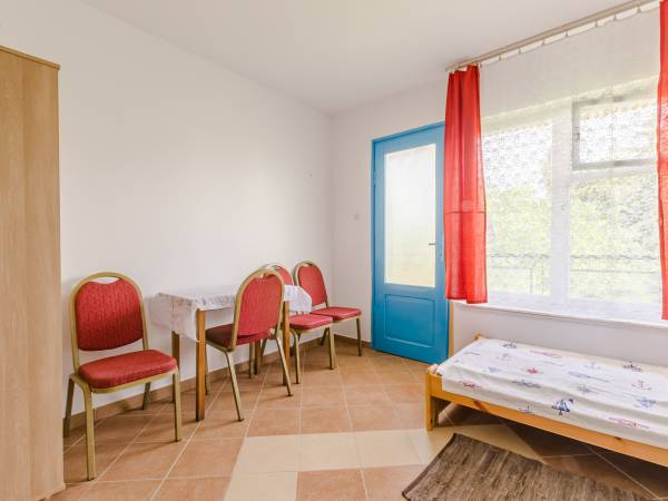 Pokój czteroosobowy z łazienką