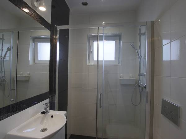 Pokój dwuosobowy z łazienką i balkonem