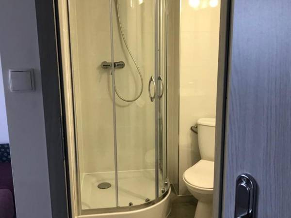 łazienka pok. 3 osobowego