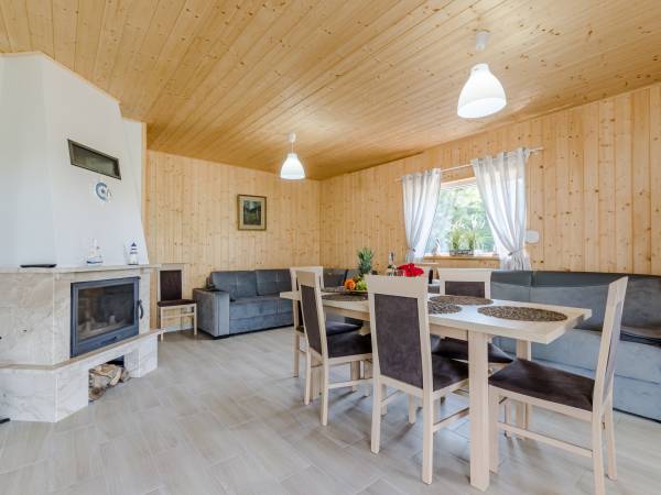 salon w domku 12 osobowym