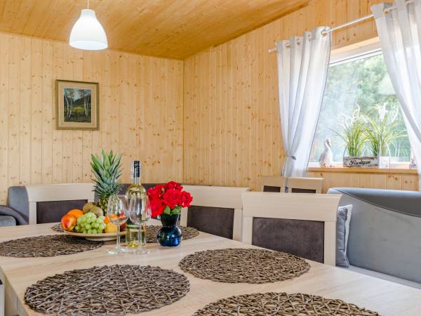 salon w domku 12 osobowym