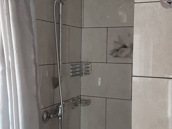 Łazienka w pokoju 2os ,,SAWA,, z dostawką